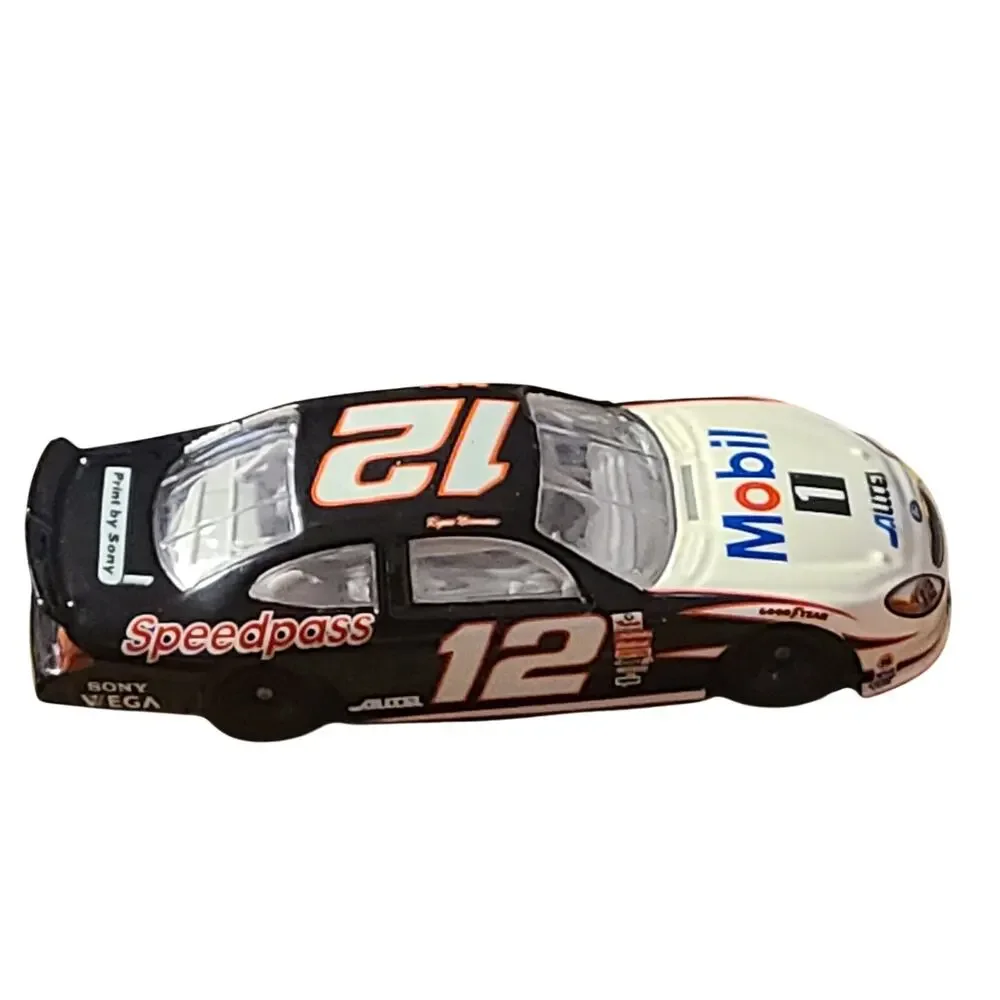 Hot Wheels 1999 Toy Car NASCAR Mobil 1 - #12 Ryan Newman